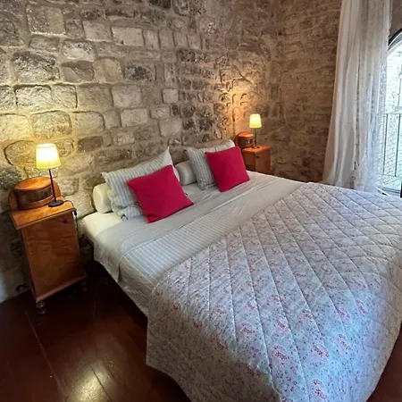 招待所 The Konoba