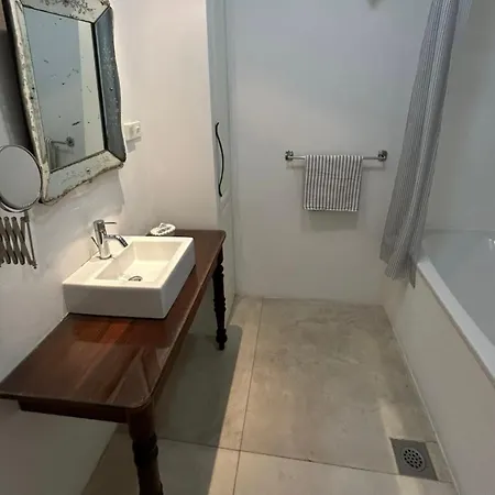 The Konoba 招待所