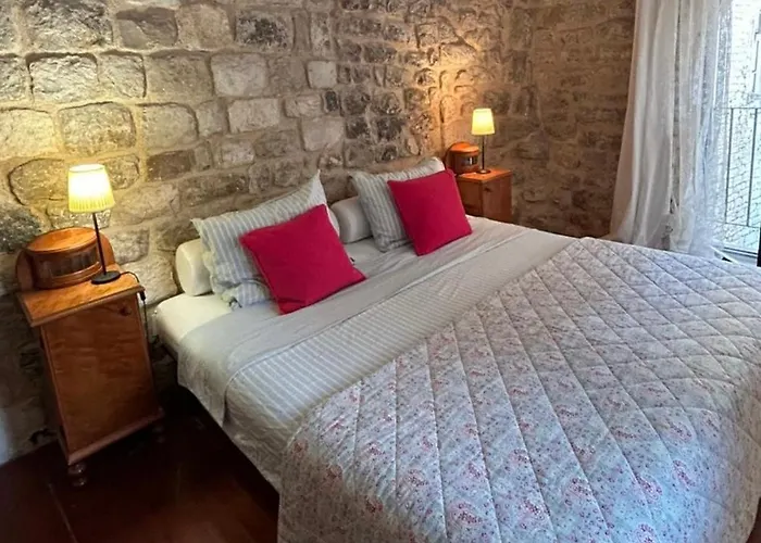 招待所 The Konoba